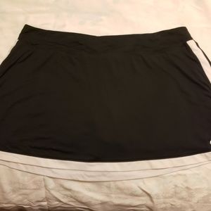 Nike golf, tennis, running, errands SKORT